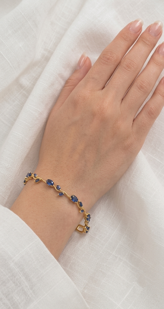 Gold-Plated Tulip Bracelet